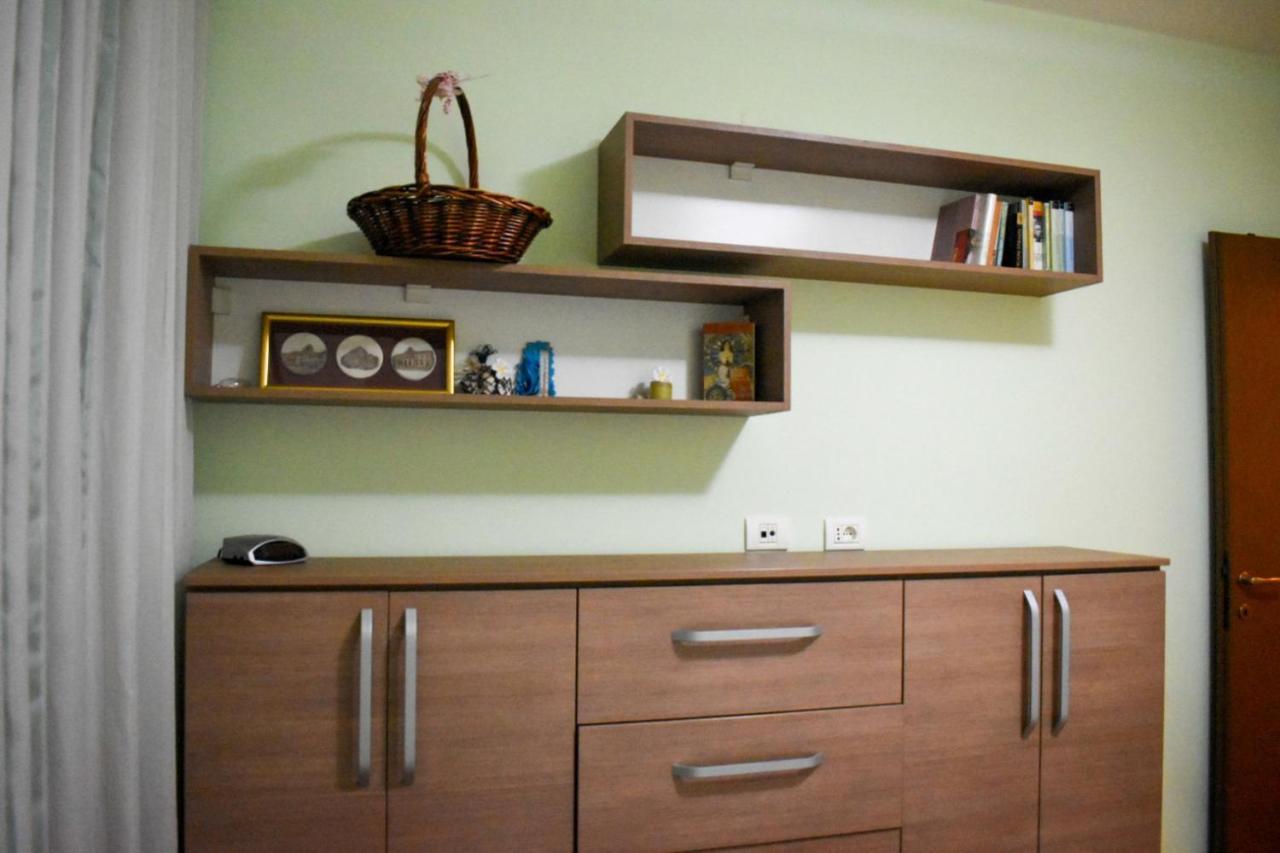 Apartman Sara 2 Podgorica Esterno foto
