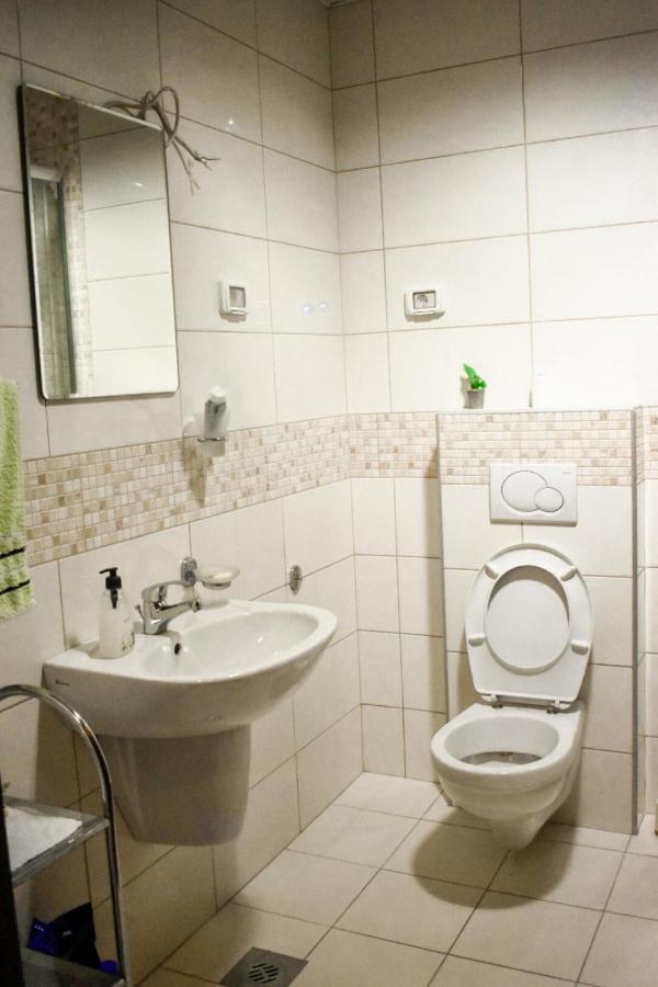 Apartman Sara 2 Podgorica Esterno foto