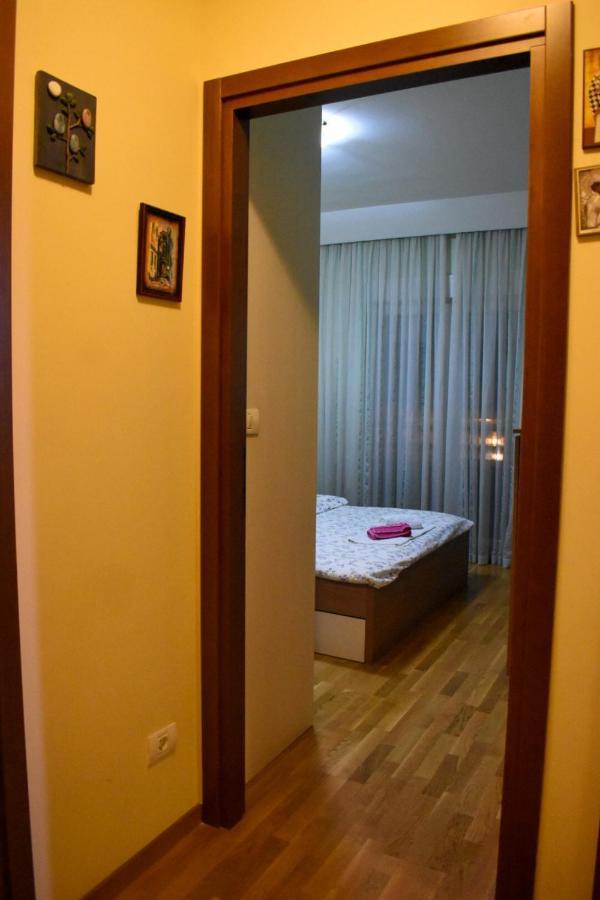 Apartman Sara 2 Podgorica Esterno foto